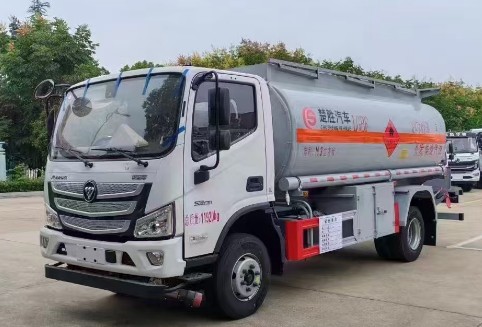 福田歐馬可8噸油罐車(chē)_楚勝牌CSC5128GJYBK6型加油車(chē) 福田歐馬可8噸油罐車(chē)_楚勝牌CSC5128GJYBK6型加油車(chē)