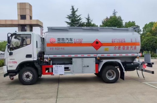 福田歐馬可8噸油罐車(chē)_楚勝牌CSC5128GJYBK6型加油車(chē) 福田歐馬可8噸油罐車(chē)_楚勝牌CSC5128GJYBK6型加油車(chē)